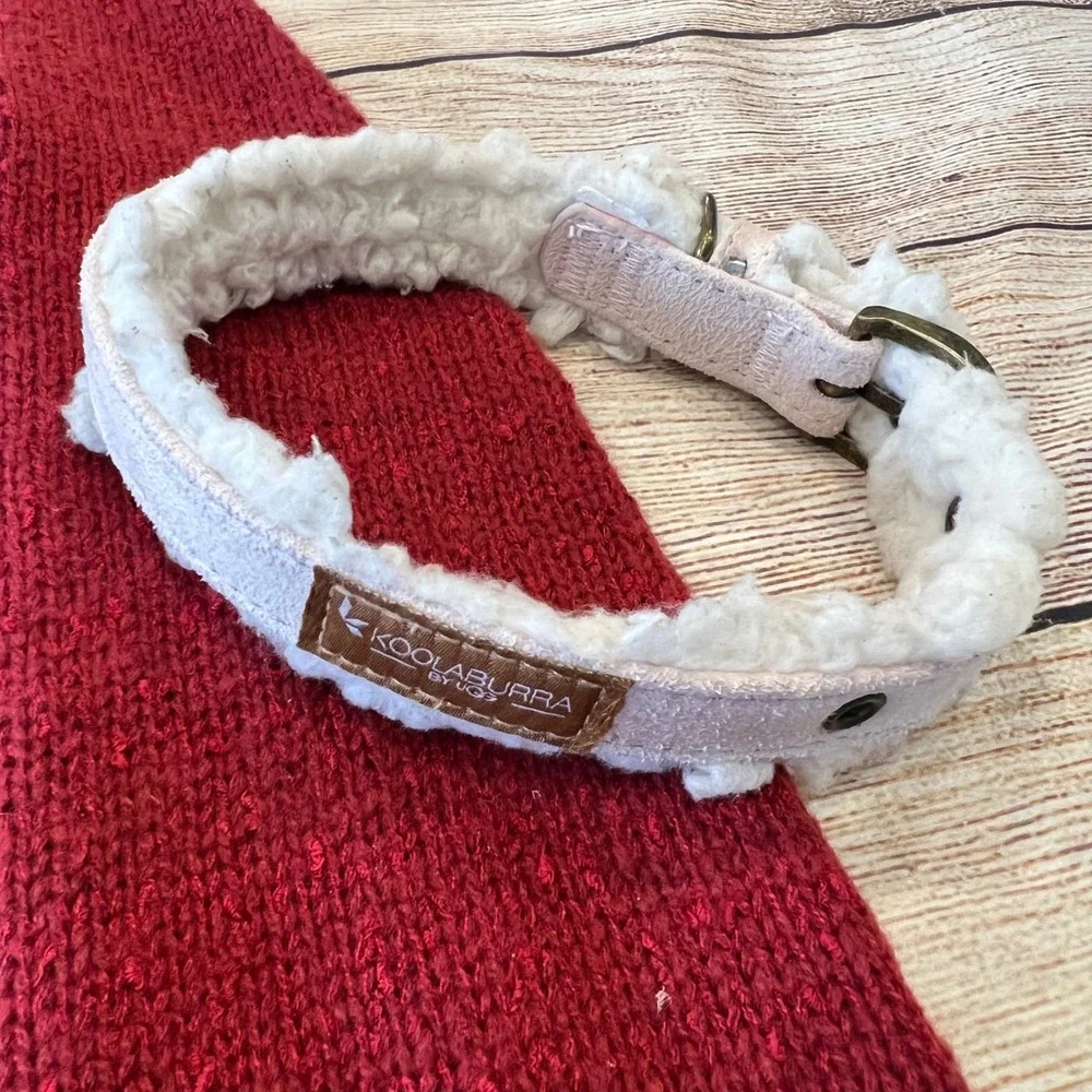Koolaburra by UGG Red Knit‎ Dog Sweater & Collar  Bundle